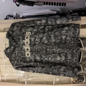 Good used condition hoodie super comfy. Can be unisex.